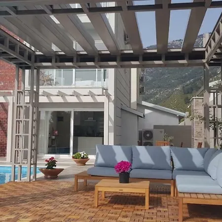 Premium Villa
